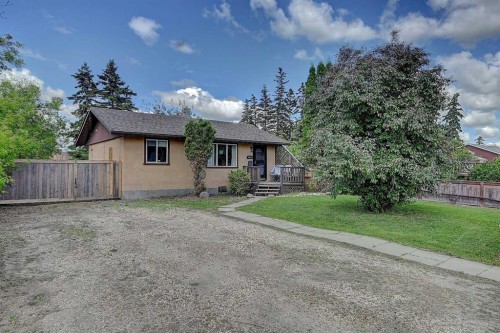 9624 Hillcrest Drive  Grande Prairie, AB T8V 1A8