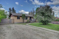 9624 Hillcrest Drive Grande Prairie, AB T8V 1A8