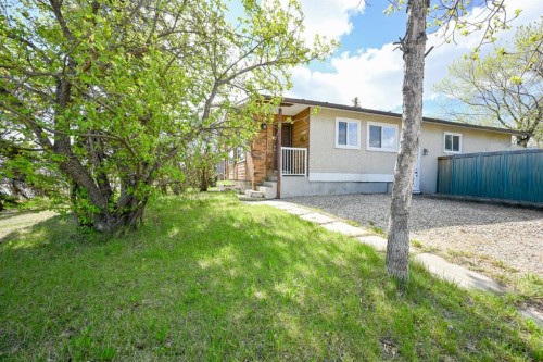 9433 121 Avenue  Grande Prairie, AB T8V 4R5