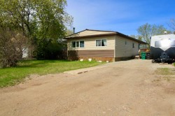10306 101 Avenue High Level, AB T0H 1Z0