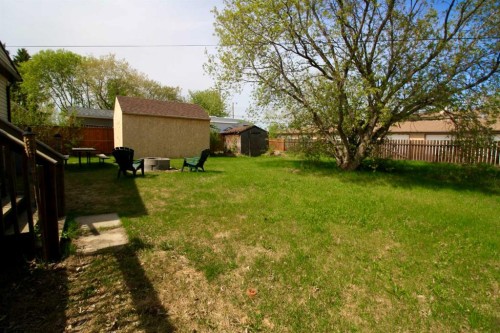10306 101 Avenue, High Level, AB - Outdoor