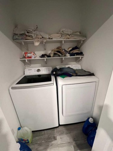 826 3Rd Avenue, Beaverlodge, AB - Indoor Photo Showing Laundry Room