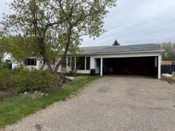 5410 51 Street Berwyn, AB T0H 0E0