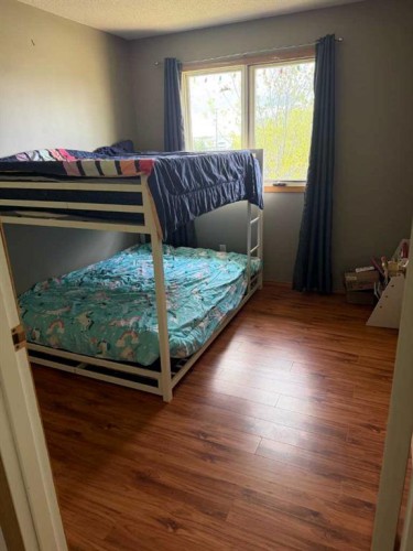 5311 50 Avenue, Grimshaw, AB - Indoor Photo Showing Bedroom