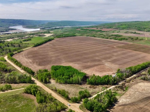 . 84 Street, Peace River, AB 