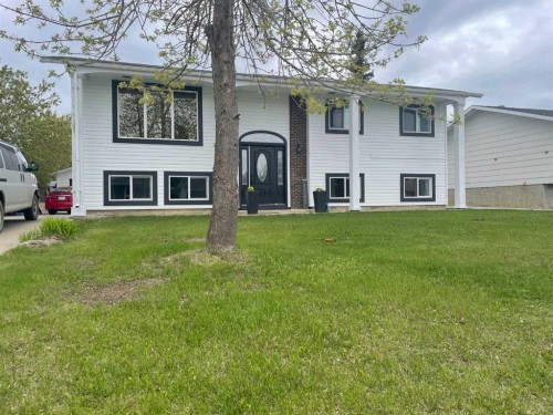 10304 117 Street  Fairview, AB T0H 1L0