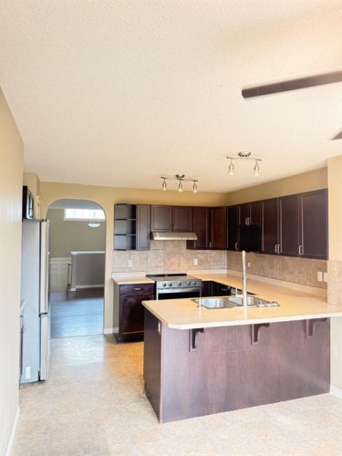 9106 Willow Drive, Grande Prairie, AB 