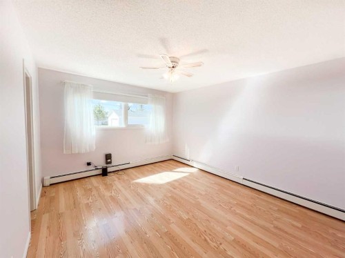107 4 Avenue Sw, Falher, AB - Indoor Photo Showing Other Room