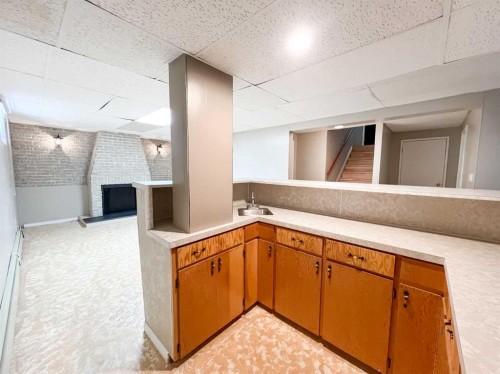 107 4 Avenue Sw, Falher, AB - Indoor