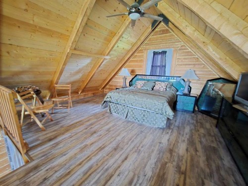 5017 50 Avenue, Berwyn, AB - Indoor