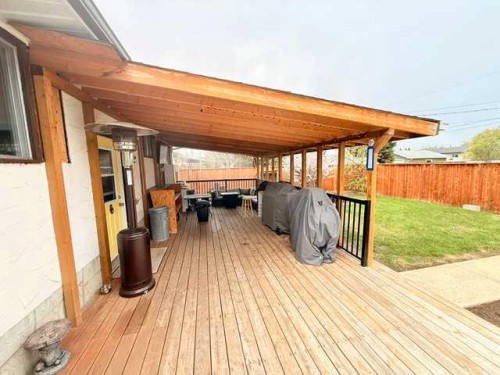 4804 47 Avenue, Grimshaw, AB - Outdoor With Deck Patio Veranda With Exterior