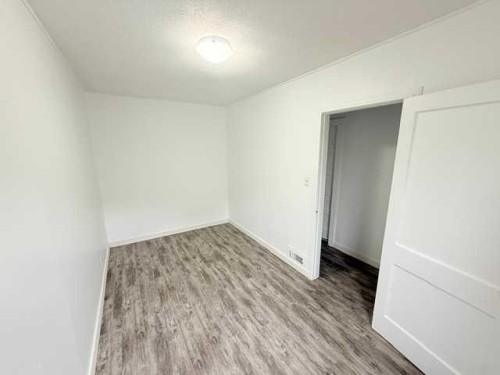 10124 104 Avenue, Peace River, AB - Indoor Photo Showing Other Room