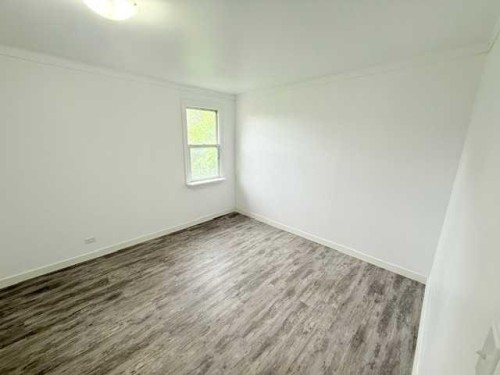10124 104 Avenue, Peace River, AB - Indoor Photo Showing Other Room