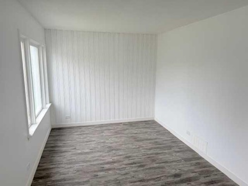 10124 104 Avenue, Peace River, AB - Indoor Photo Showing Other Room