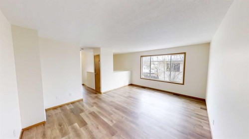 C-9318 106 Avenue , Grande Prairie, AB T8V 1H7 4