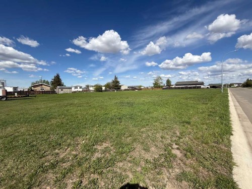 4504 46 Avenue, Rycroft, AB 