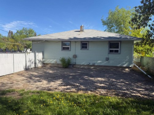 9657 Hillcrest Drive, Grande Prairie, AB - Outdoor