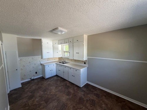9657 Hillcrest Drive, Grande Prairie, AB - Indoor