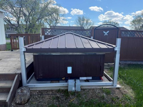 120 3 Avenue Sw, Falher, AB 