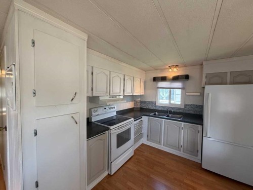 120 3 Avenue Sw, Falher, AB 