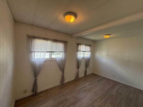 120 3 Avenue Sw, Falher, AB 
