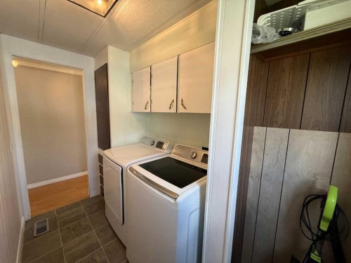 120 3 Avenue Sw, Falher, AB 