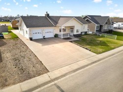 9922 110 Street La Crete, AB T0H 2H0