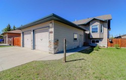 10113 93 Street Sexsmith, AB T0H 3C0