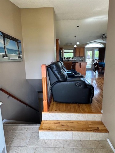 11345 110 Avenue Crescent, Fairview, AB - Indoor Photo Showing Other Room