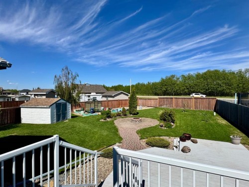 11345 110 Avenue Crescent, Fairview, AB - Outdoor