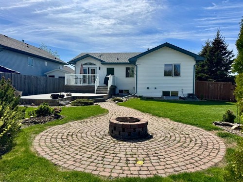 11345 110 Avenue Crescent, Fairview, AB - Outdoor With Deck Patio Veranda