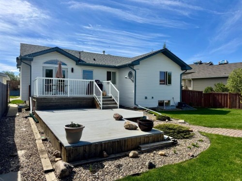 11345 110 Avenue Crescent, Fairview, AB - Outdoor With Deck Patio Veranda