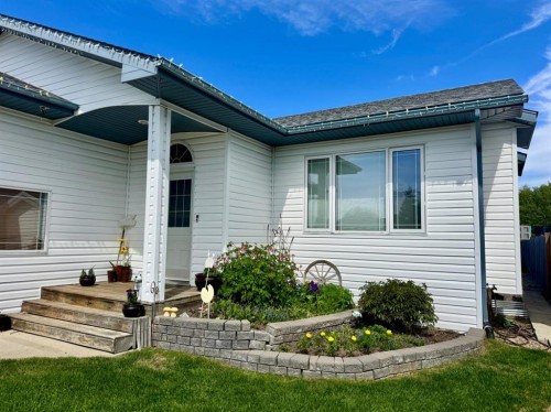 11345 110 Avenue Crescent, Fairview, AB - Outdoor