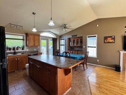 11345 110 Avenue Crescent, Fairview, AB - Indoor Photo Showing Other Room