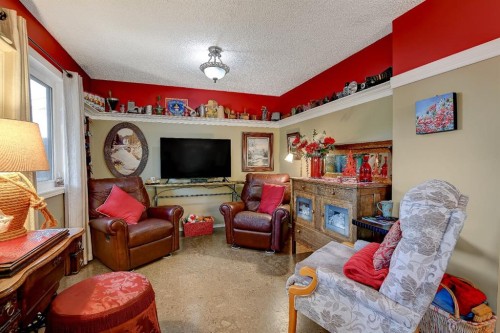 8002 103 Street, Grande Prairie, AB - Indoor