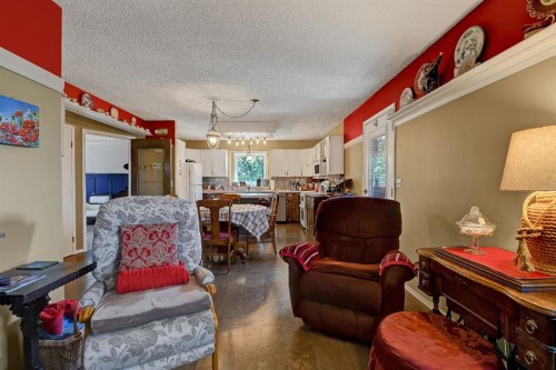 8002 103 Street, Grande Prairie, AB - Indoor Photo Showing Living Room