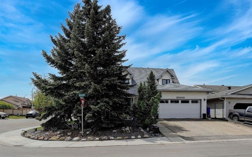 8002 103 Street, Grande Prairie, AB - Outdoor