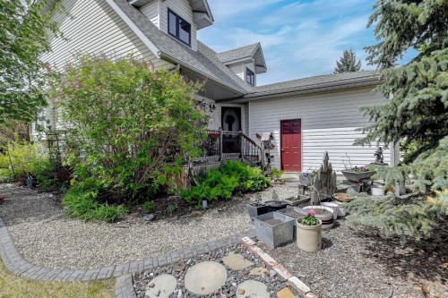 8002 103 Street, Grande Prairie, AB - Outdoor