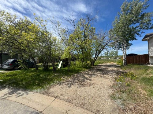 1119 7Th Avenue, Beaverlodge, AB 