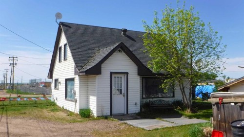 4810 50 Avenue, Valleyview, AB 