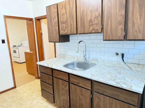 5027 46 Avenue, Spirit River, AB 