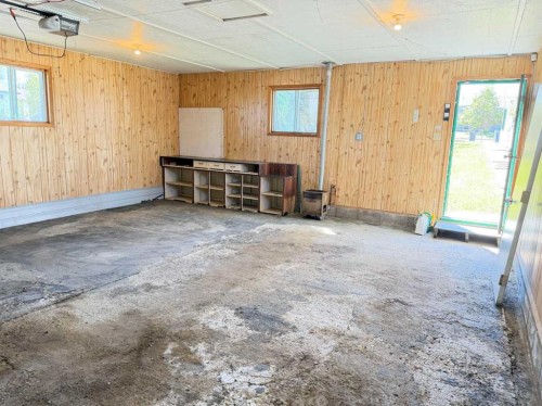 5027 46 Avenue, Spirit River, AB 