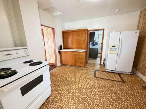 5027 46 Avenue, Spirit River, AB 