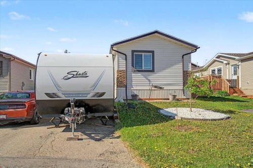 9530 112 Avenue, Clairmont, AB - Outdoor