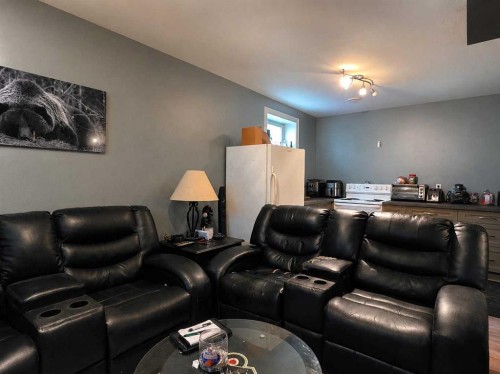 114 Moberly Road, Grande Cache, AB - Indoor Photo Showing Living Room
