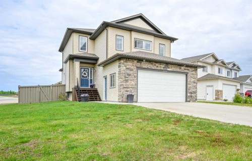 11334 62 Avenue  Grande Prairie, AB T8W 0L3