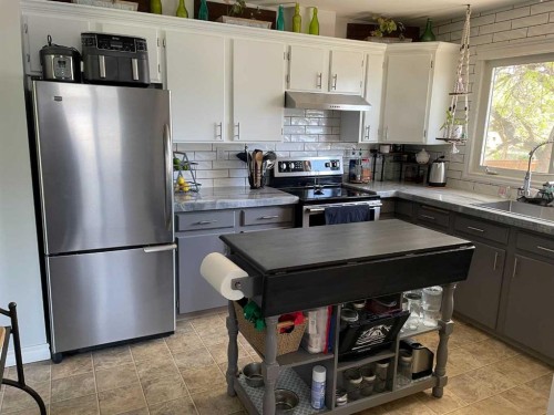 10717 103 Avenue, Fairview, AB 