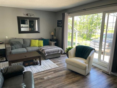 10717 103 Avenue, Fairview, AB 