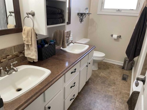 10717 103 Avenue, Fairview, AB 