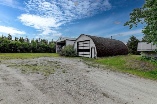 710 8Th Avenue West, Beaverlodge, AB - Outdoor